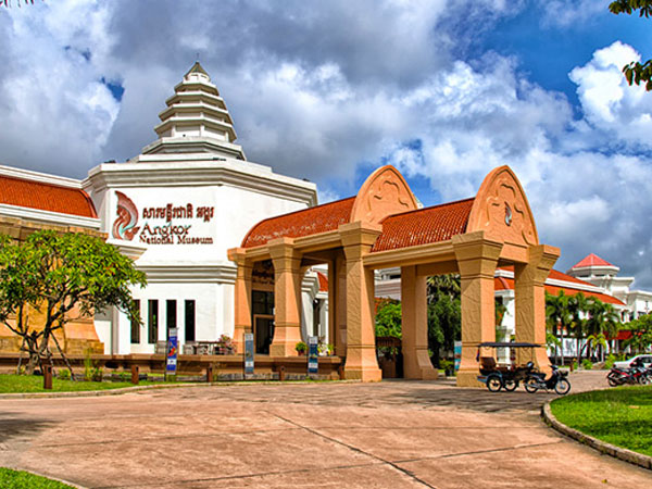  Angkor  Museum